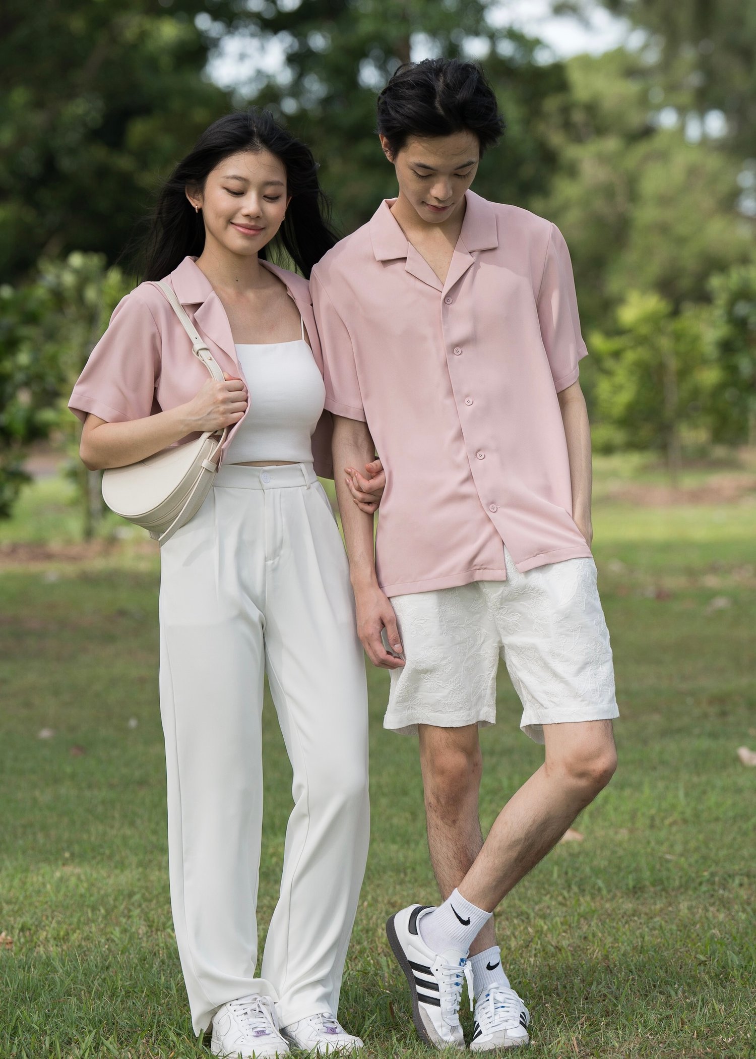 Natalie Revere Collar Oversized Cropped Outerwear (Taffy Pink)